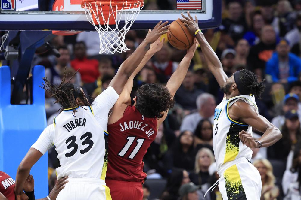 英超激烈竞 英超激烈竞