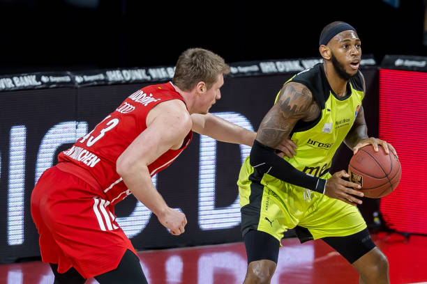 令翁泓阳难 令翁泓阳难