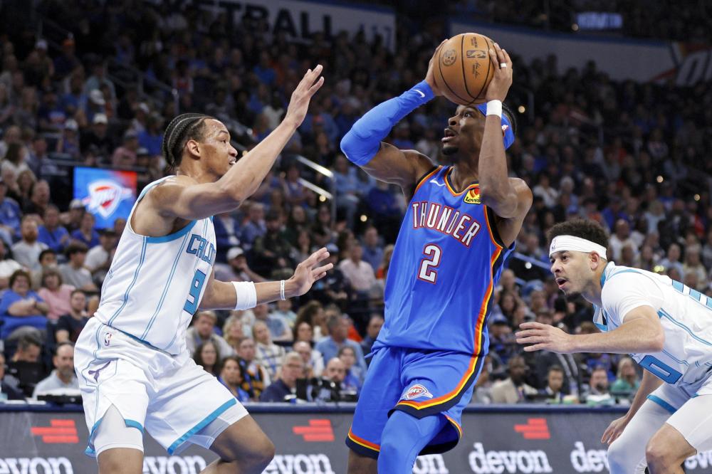 上海vs深圳前瞻：新援哈维和梅肯强力加盟，上海收官战能否终结三连败？.