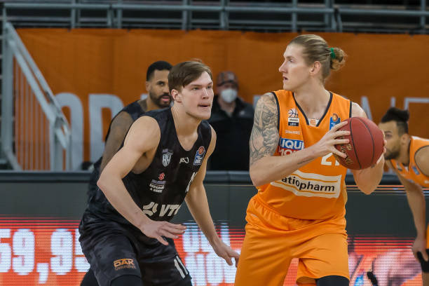 “县域游”“滨海游”“赏花游”热力足 文旅市场释放高质量发展新潜力2025-02-24.